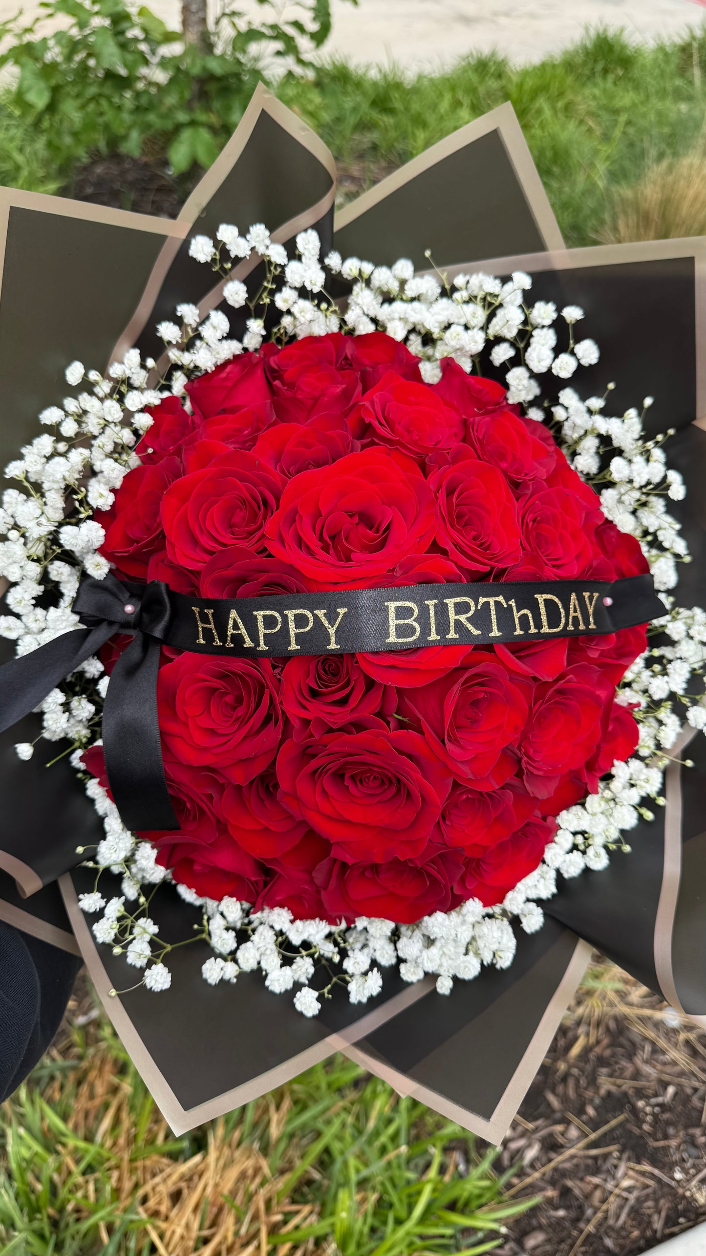 BIG BOUQUET RED ROSES